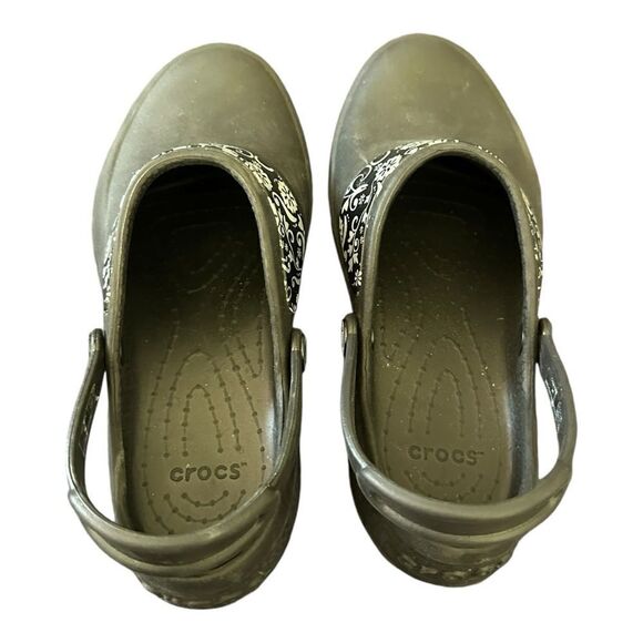 Crocs | Mercy Clogs Womens Black/ Silver Print Slip Resistant Shoes | 6 - Picture 5 of 6